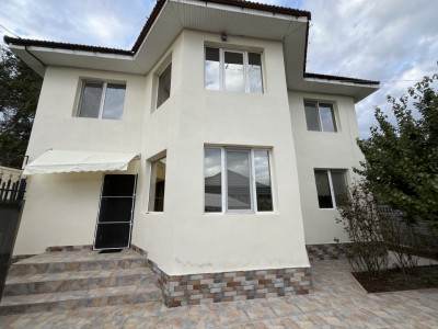 Exclusivitate! Casa 3 camere, partea dreapta, Valu lui Traian!