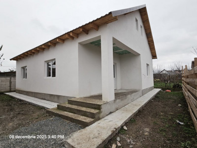 Casa in zona centrala a loc. Lumina, comision 0%