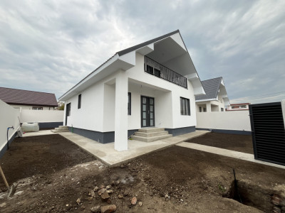 Exclusivitate! Vila P+M, 4 camere, la cheie, zona deosebita, Valu lui Traian!